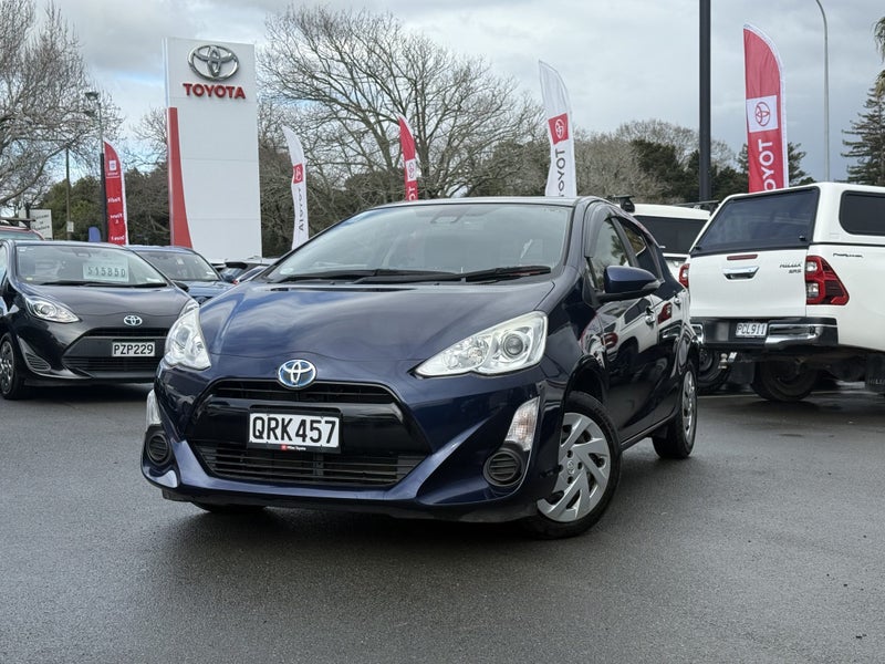 2017 Toyota Aqua 1.5 Hybrid S Style Black image 5