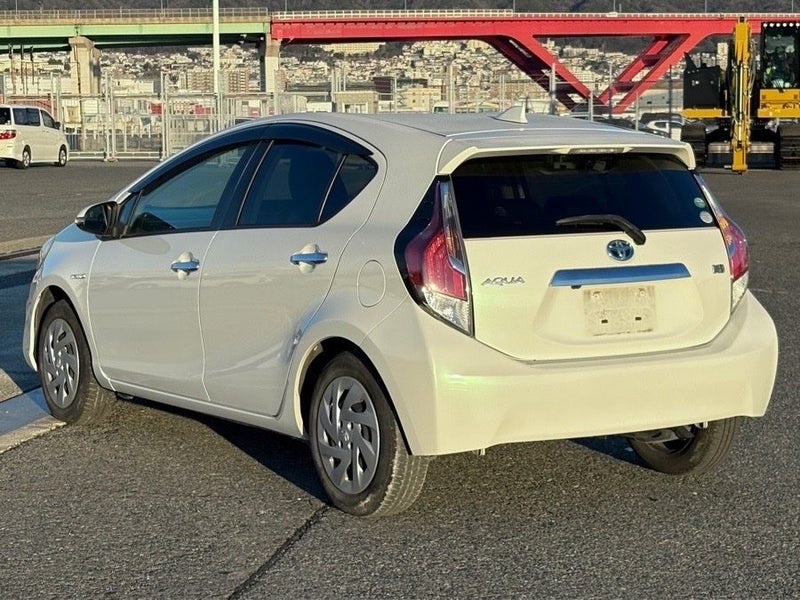 2017 Toyota Aqua 1.5 Hybrid S Style Black image 2