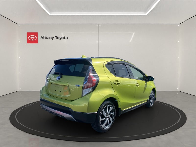 2017 Toyota Aqua 1.5 Hybrid X Urban Solid 5 Dr... image 3
