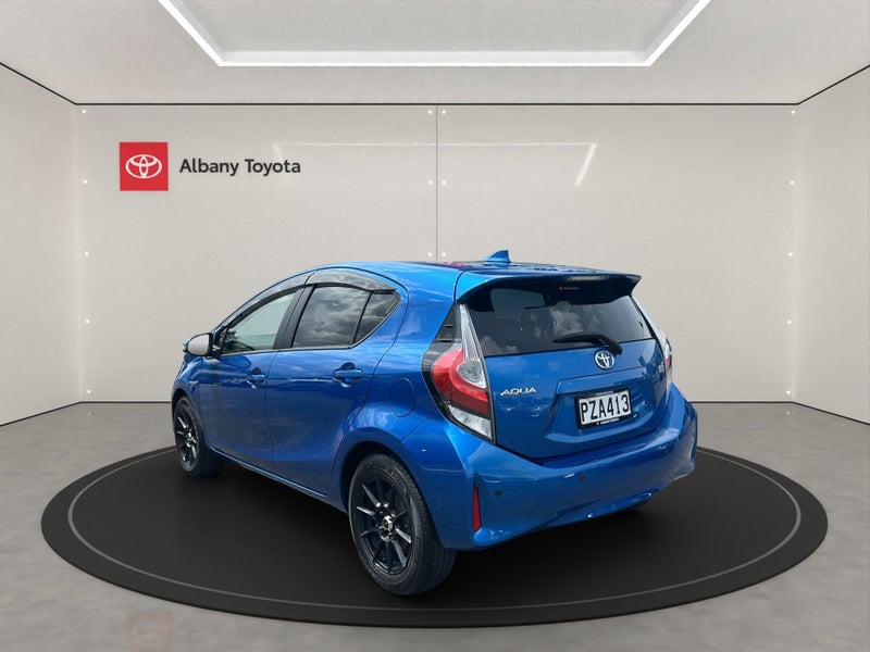 2017 Toyota Aqua 1.5L Hybrid image 5