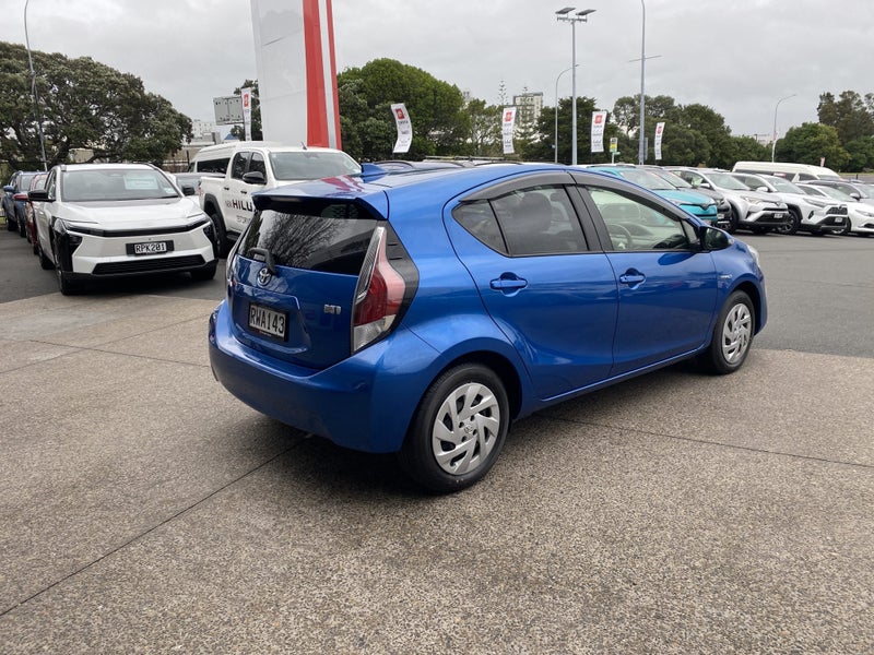 2017 Toyota Aqua 1.5P Hybrid G Soft Leather Edi... image 2