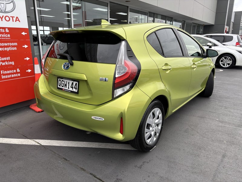 2017 Toyota Aqua (MW) 1.5 Hybrid G 5 Dr Hatch C... image 4