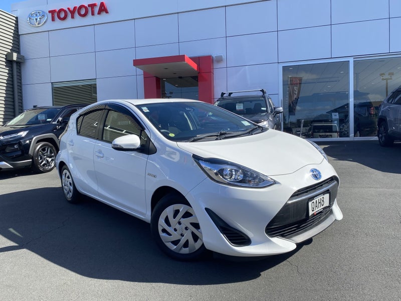 2017 Toyota Aqua (MW) 1.5 Hybrid S 5 Dr Hatch C... image 1