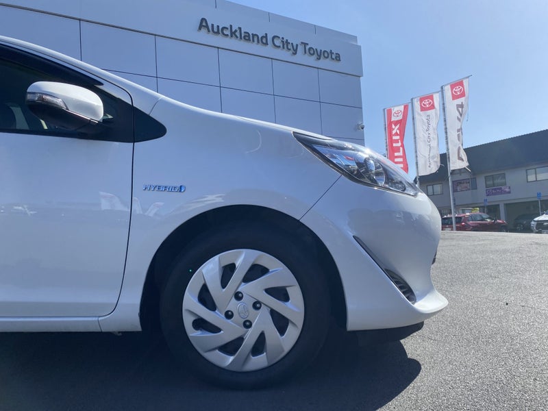 2017 Toyota Aqua (MW) 1.5 Hybrid S 5 Dr Hatch C... image 4