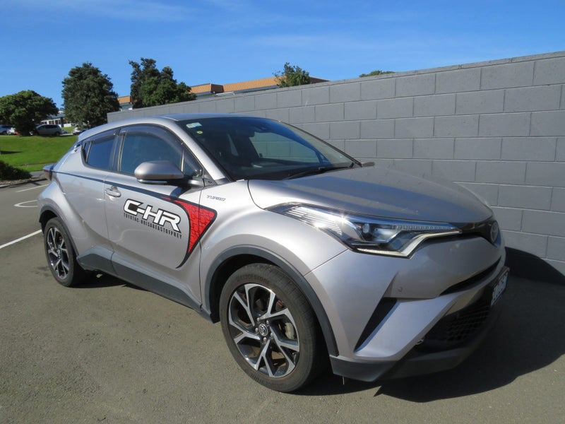 2017 Toyota C-HR 1.2PT image 2