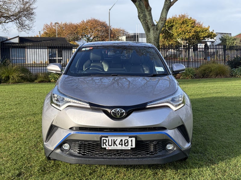 2017 Toyota C-HR 1.2PT Automatic FWD SUV image 2
