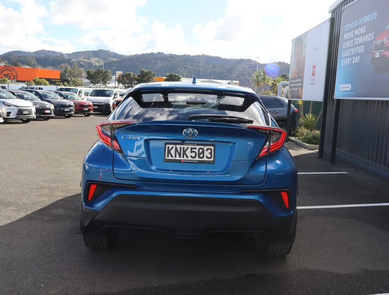 2017 Toyota C-HR 1.2PT CVT FWD SUV/5D/5S image 2