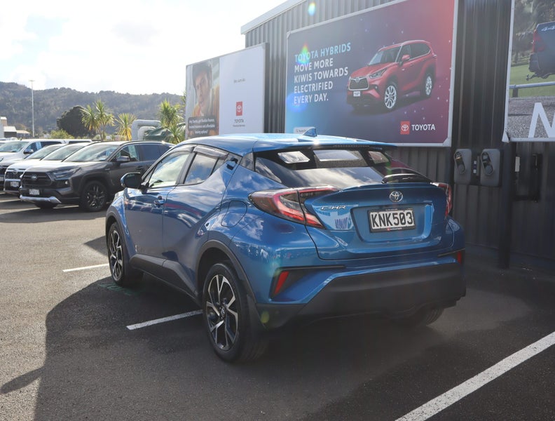 2017 Toyota C-HR 1.2PT CVT FWD SUV/5D/5S image 5
