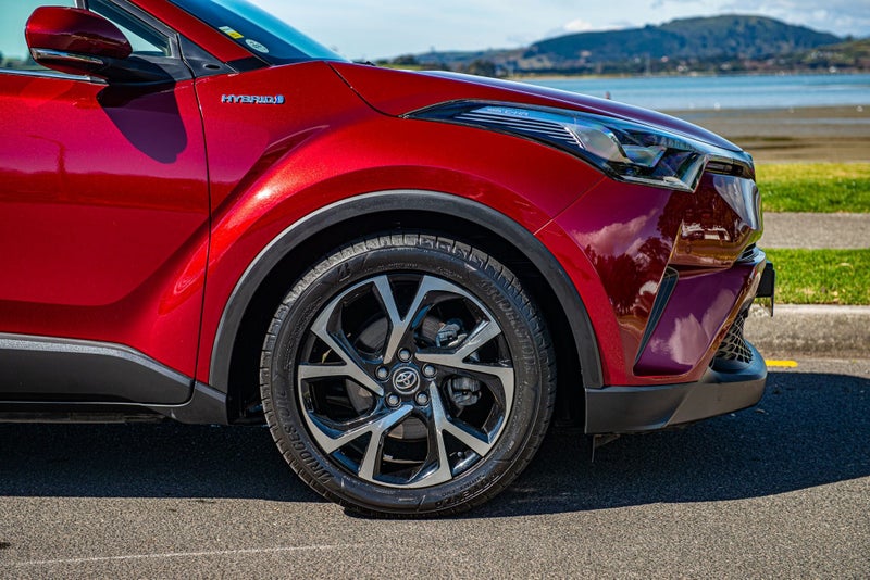 2017 Toyota C-HR 1.8 Hybrid image 3
