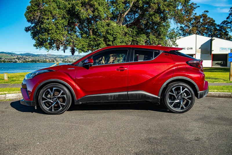 2017 Toyota C-HR 1.8 Hybrid image 5