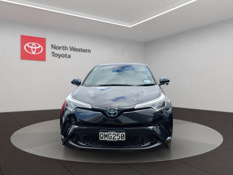 2017 Toyota C-HR 1.8 Hybrid image 2