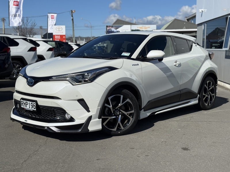 2017 Toyota C-HR 1.8 Hybrid G image 3