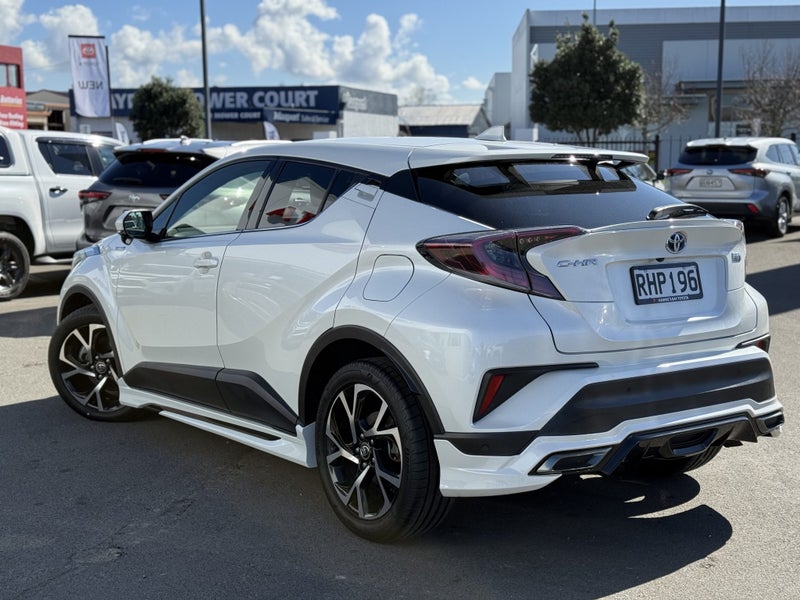 2017 Toyota C-HR 1.8 Hybrid G image 5