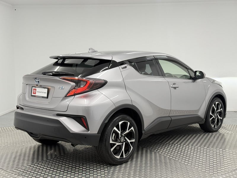 2017 Toyota C-HR 1.8 Hybrid G image 3