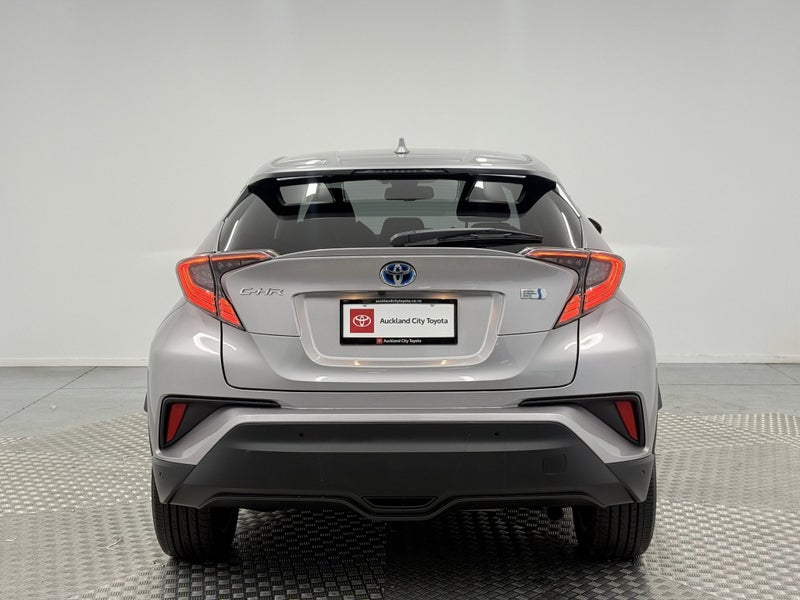 2017 Toyota C-HR 1.8 Hybrid G image 4