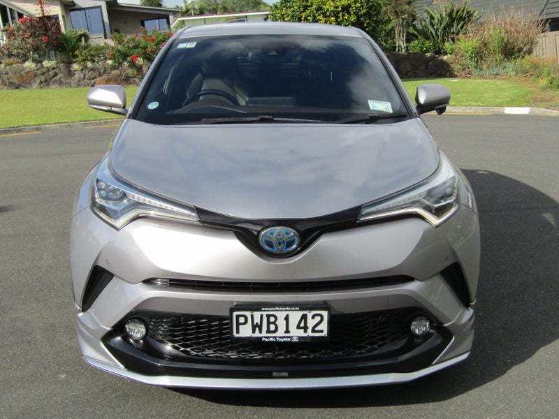 2017 Toyota C-HR 1.8 Hybrid G image 2