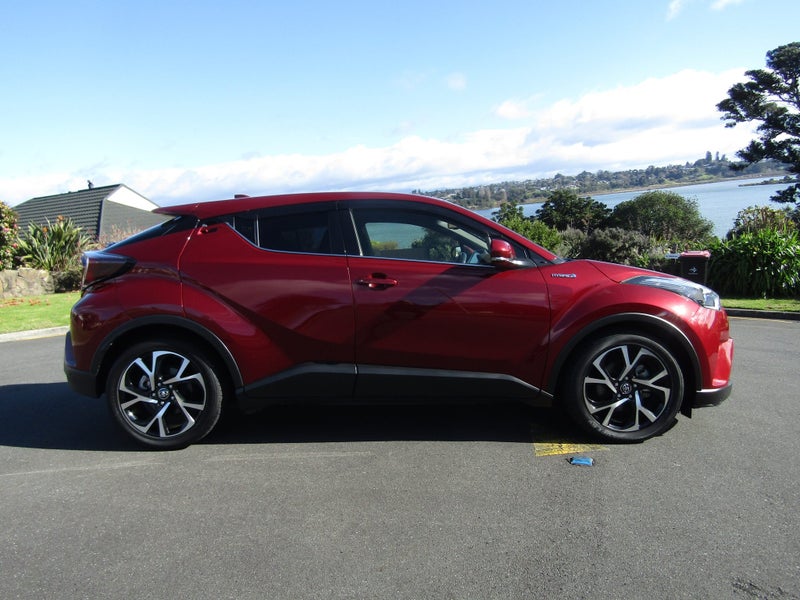 2017 Toyota C-HR 1.8 Hybrid G image 4