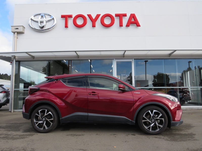 2017 Toyota C-HR 1.8 Hybrid G 5 Dr SUV CVT image 2