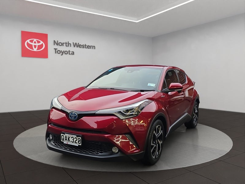2017 Toyota C-HR 1.8 Hybrid G 5 Dr SUV CVT FWD image 3