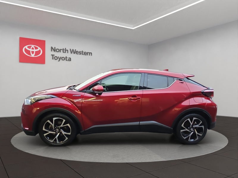 2017 Toyota C-HR 1.8 Hybrid G 5 Dr SUV CVT FWD image 4