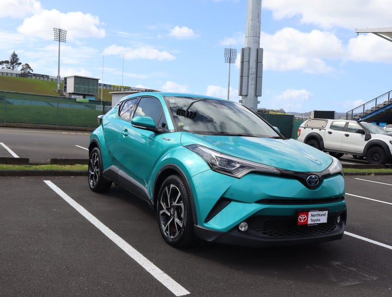 2017 Toyota C-HR 1.8 Hybrid G 5 Dr SUV CVT FWD image 1