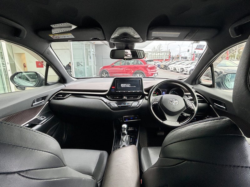 2017 Toyota C-HR 1.8 Hybrid G 5 Dr SUV CVT FWD image 2