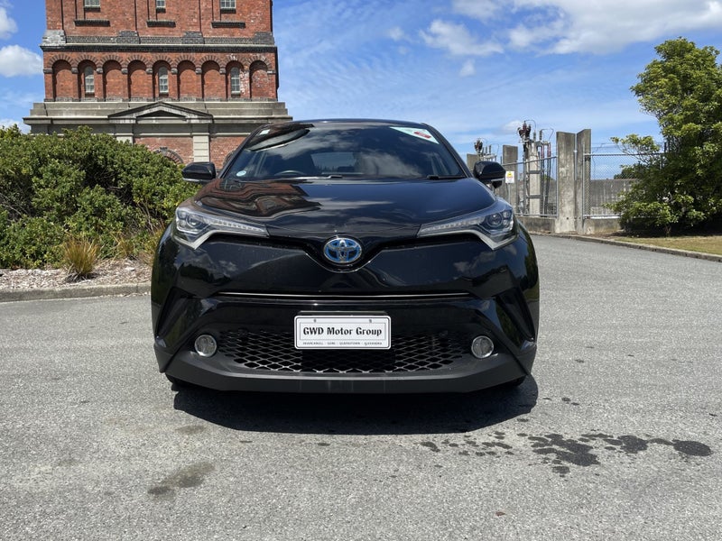 2017 Toyota C-HR 1.8 Hybrid G 5 Dr SUV CVT FWD image 2