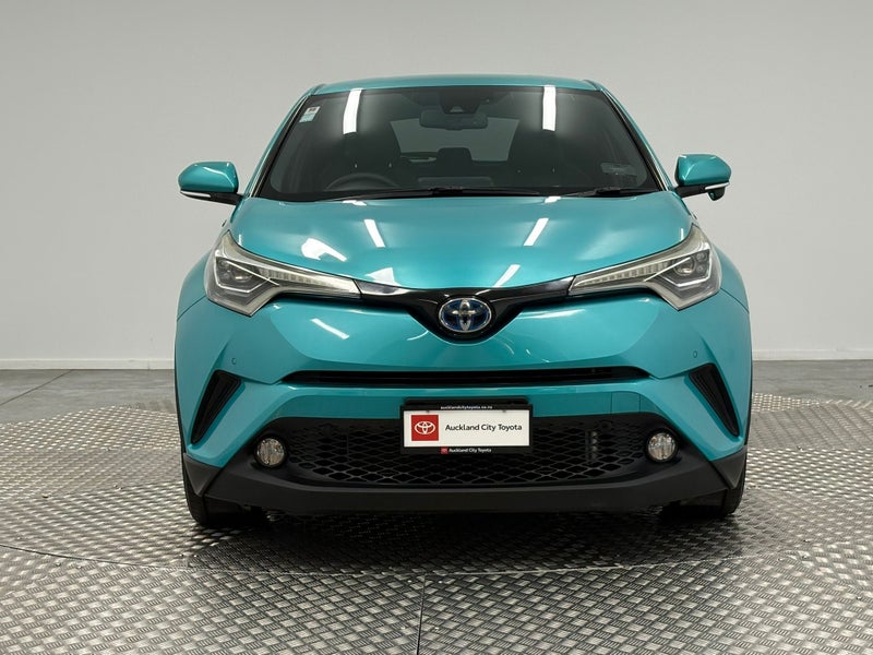 2017 Toyota C-HR 1.8 Hybrid G 5 Dr SUV CVT FWD image 2