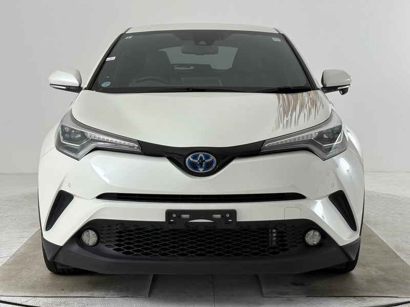 2017 Toyota C-HR 1.8 Hybrid G 5 Dr SUV CVT FWD image 3