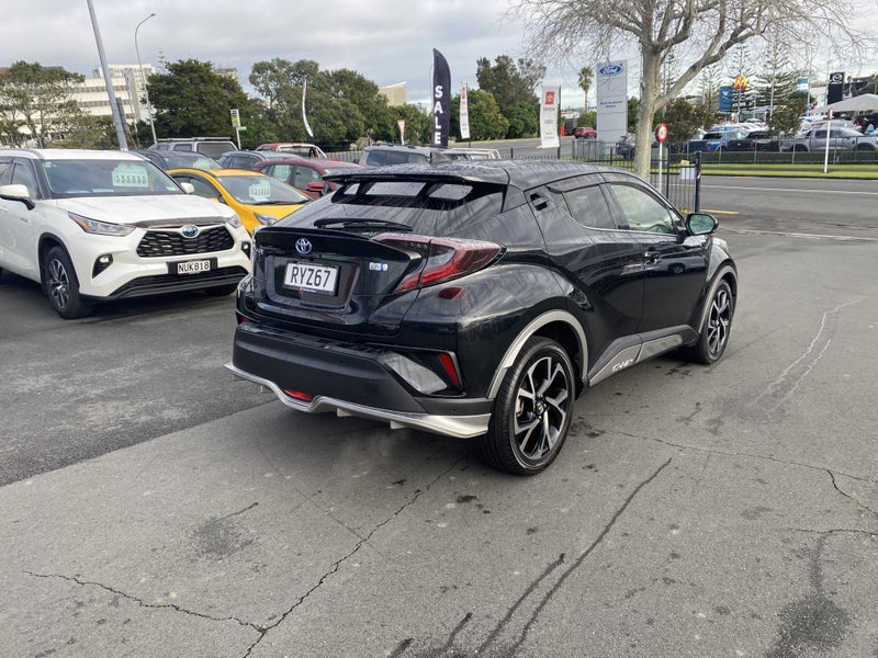 2017 Toyota C-HR 1.8 Hybrid G 5 Dr SUV CVT FWD... image 2