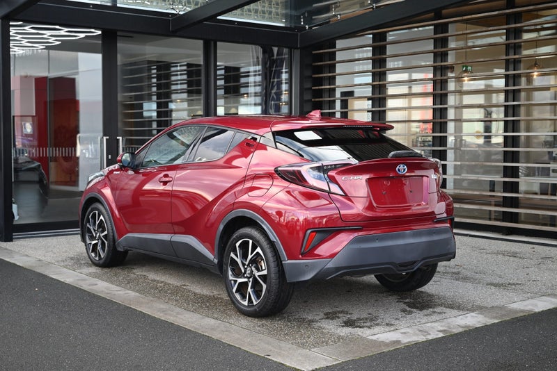 2017 Toyota C-HR 1.8 Hybrid G 5 Dr SUV CVT FWD... image 3