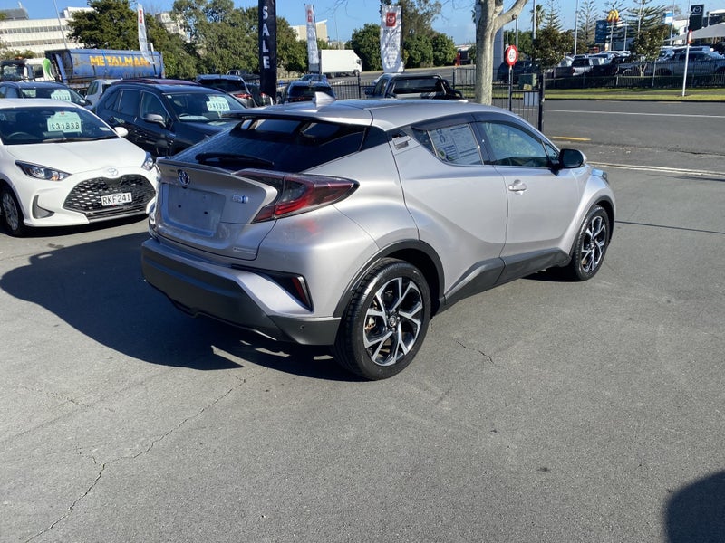 2017 Toyota C-HR 1.8 Hybrid G 5 Dr SUV CVT FWD image 2
