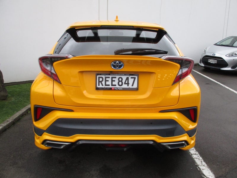 2017 Toyota C-HR 1.8 Hybrid G 5+ Warranty image 3
