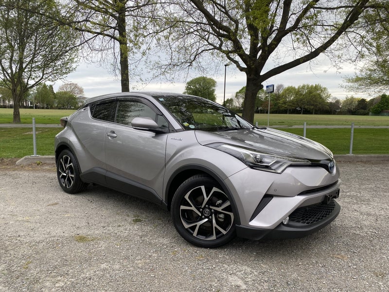 2017 Toyota C-HR 1.8 Hybrid G 5Dr SUV CVT FWD image 1