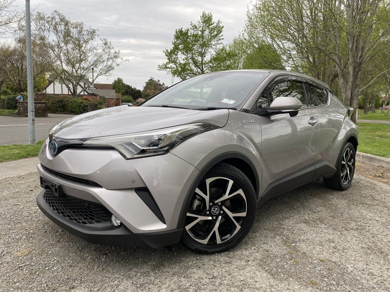 2017 Toyota C-HR 1.8 Hybrid G 5Dr SUV CVT FWD image 3