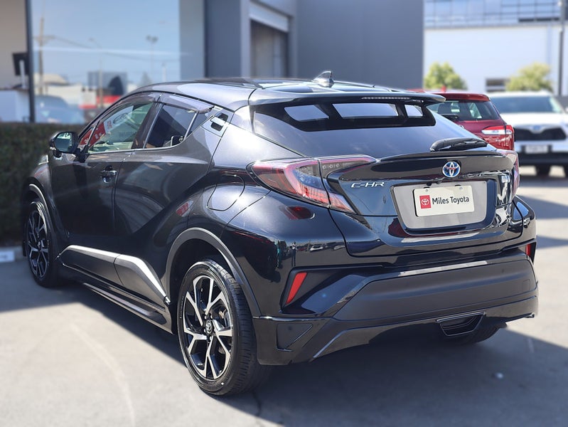 2017 Toyota C-HR 1.8 Hybrid G image 4