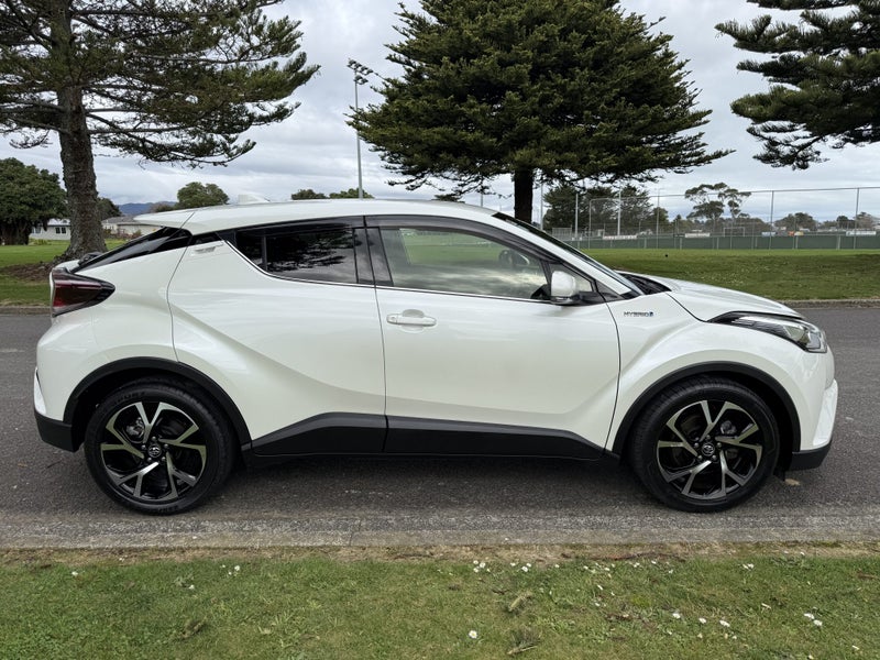 2017 Toyota C-HR 1.8 Hybrid G Automatic Hybrid... image 3