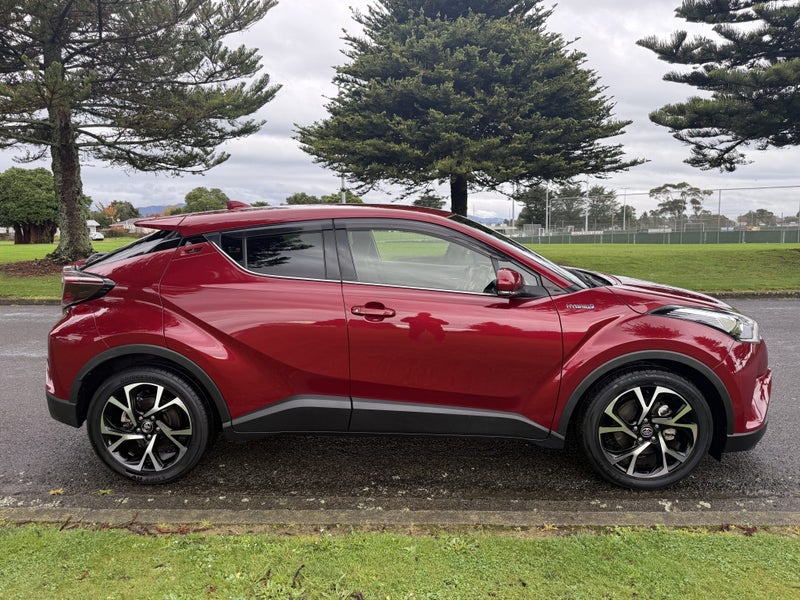 2017 Toyota C-HR 1.8 Hybrid G Automatic SUV image 3
