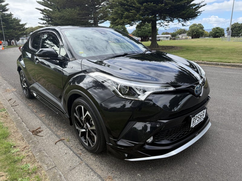 2017 Toyota C-HR 1.8 Hybrid G Automatic SUV image 3
