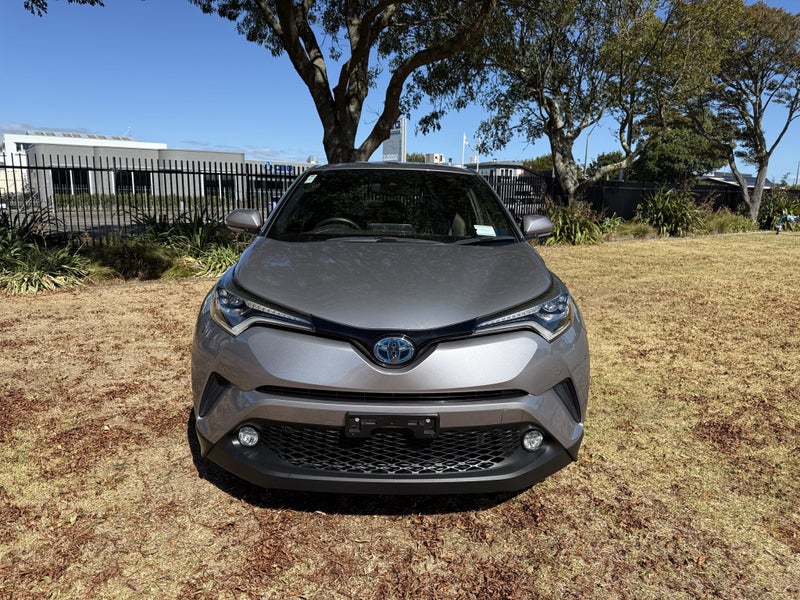2017 Toyota C-HR 1.8 Hybrid G Automatic SUV image 2