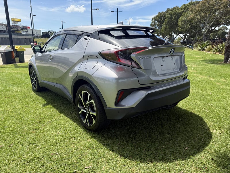 2017 Toyota C-HR 1.8 Hybrid G Automatic SUV image 5