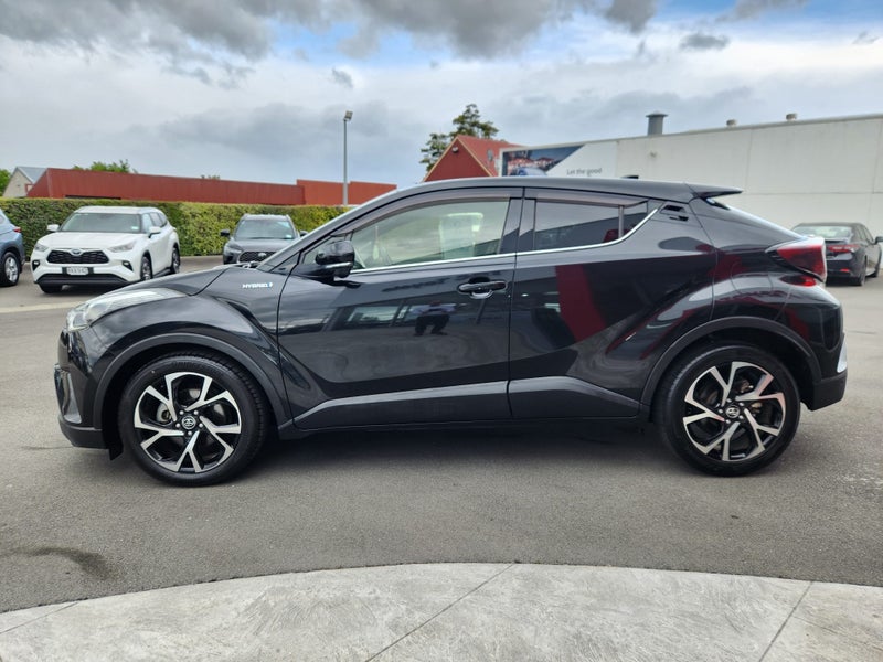 2017 Toyota C-HR 1.8 Hybrid G Automatic SUV image 5