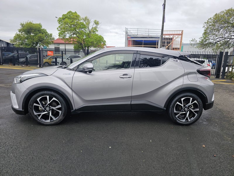 2017 Toyota C-HR 1.8 Hybrid G Automatic SUV - C... image 4