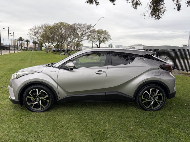 2017 Toyota C-HR 1.8 Hybrid G Automatic SUV (NZ... image 5