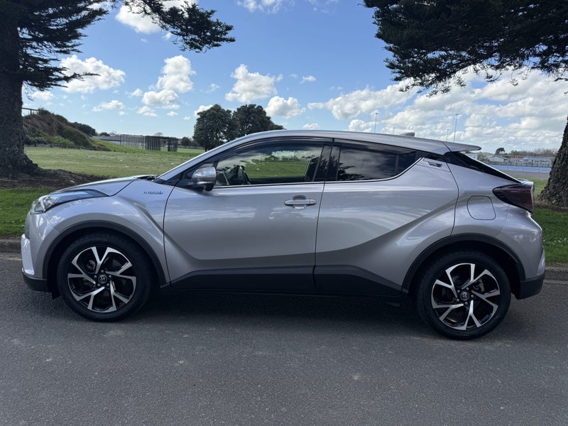 2017 Toyota C-HR 1.8 Hybrid G Automatic SUV (NZ... image 3