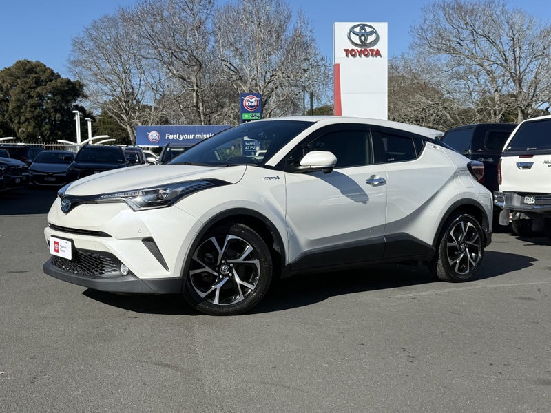 2017 Toyota C-HR 1.8 Hybrid G LED Edition image 2