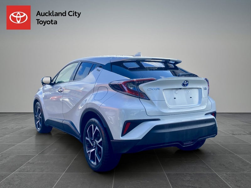 2017 Toyota C-HR 1.8 Hybrid G LED Edition 5 Dr... image 5