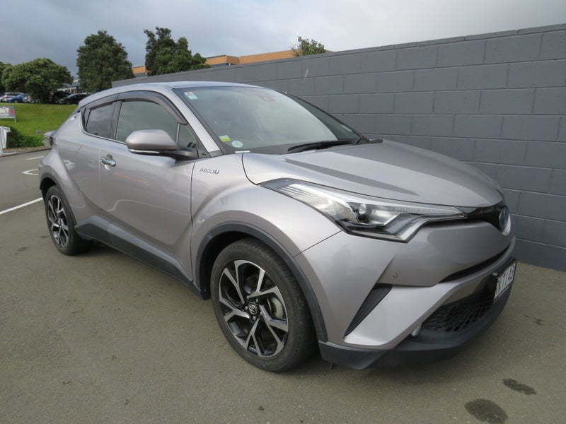 2017 Toyota C-HR 1.8 Hybrid G LED Edition image 2