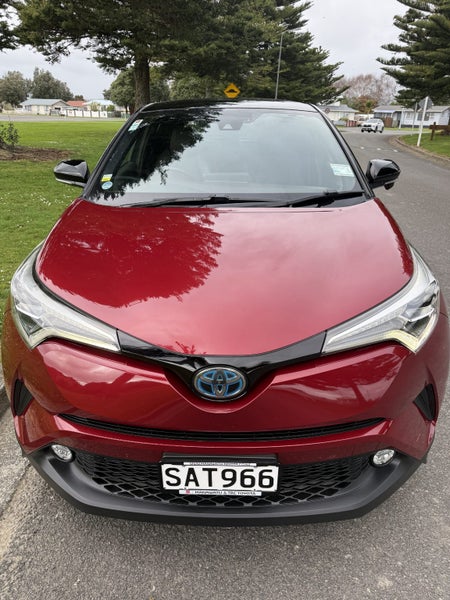 2017 Toyota C-HR 1.8 Hybrid G LED Edition Autom... image 5