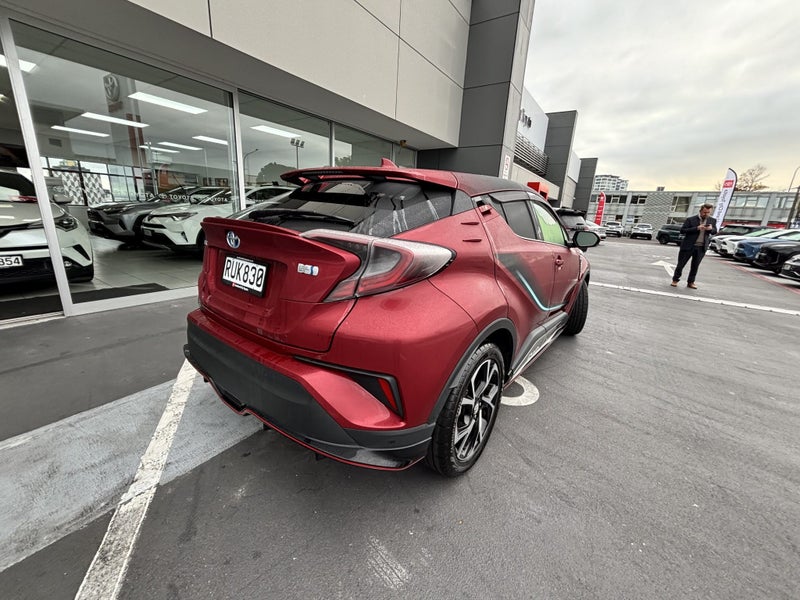 2017 Toyota C-HR 1.8 Hybrid G LIMITED image 3